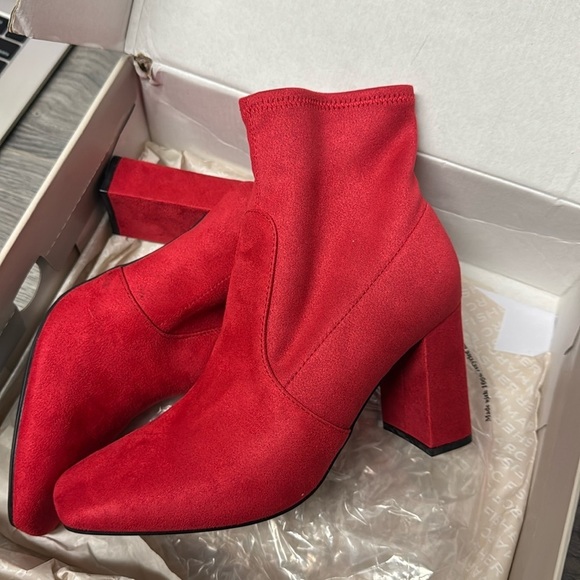 Marc Fisher Womens Need It Faux Suede Ankle Ankle Boots - Picture 2 of 5